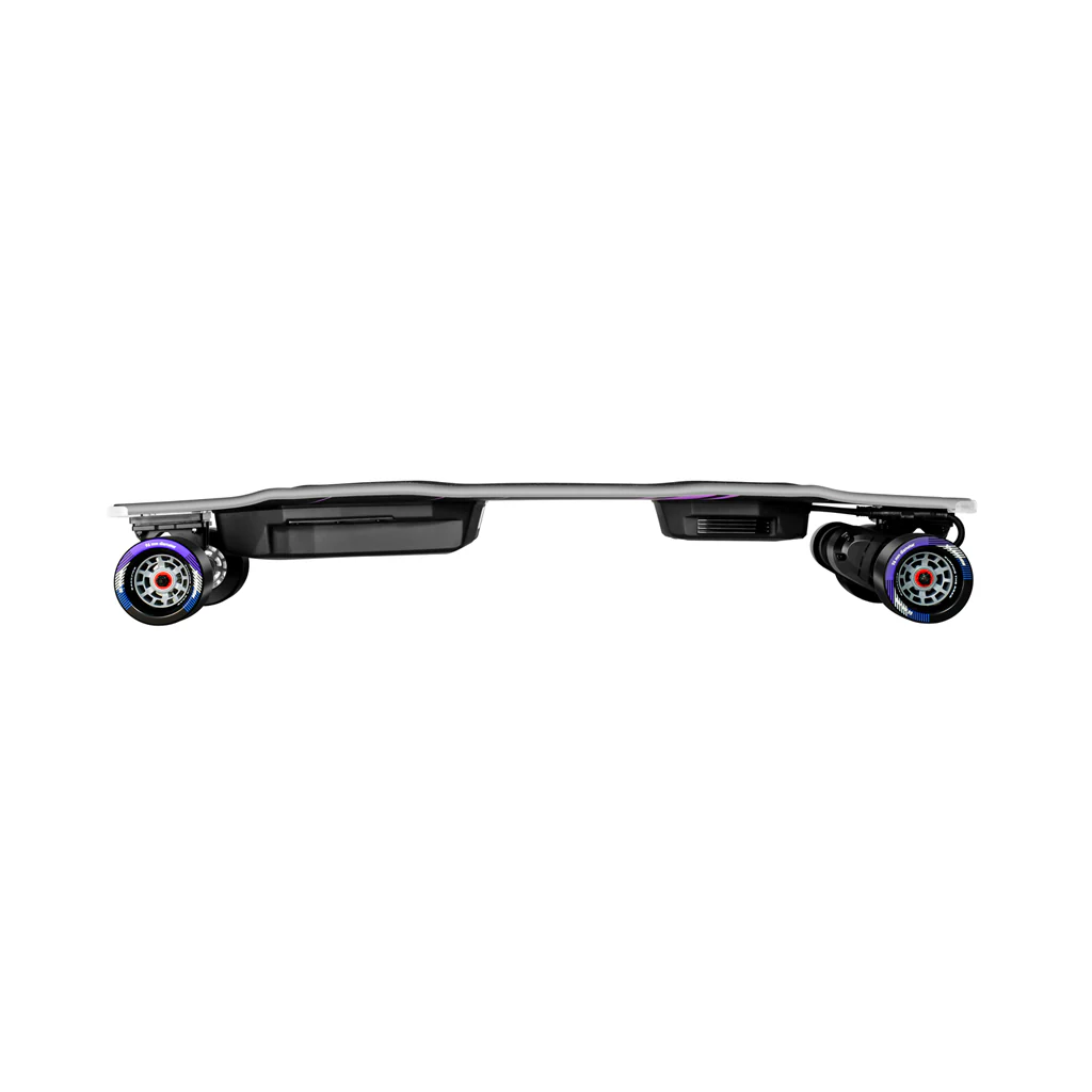 Backfire Zealot S3 Belt Drive Electric Skateboard with Major V3 Remote - Image 3
